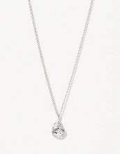 Load image into Gallery viewer, Sea La Vie Necklace Seas the Day/Oyster - Silver
